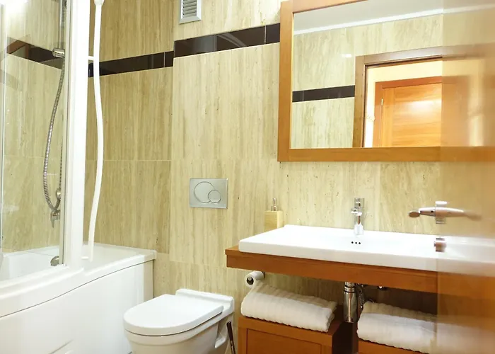 Rooms-shared Flat