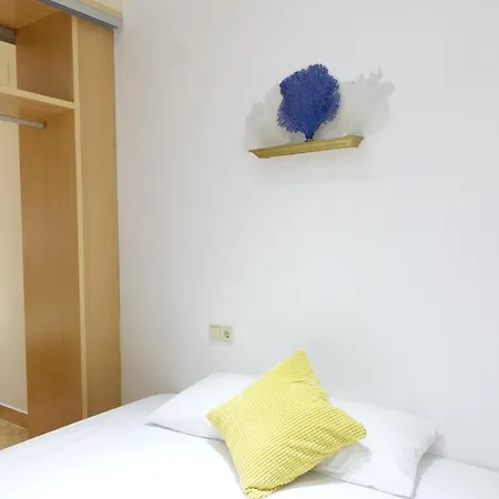Rooms-shared Flat