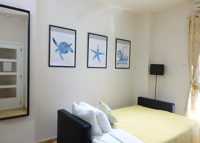 Rooms-shared Flat * Valencia