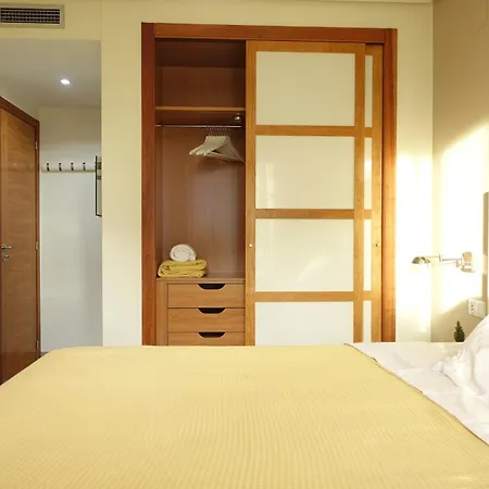Rooms-shared Flat Quarto em Acomodações Particulares *